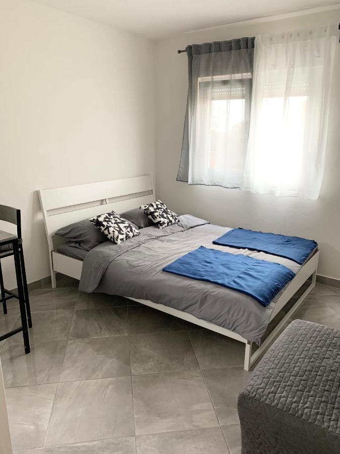 Studio Apartman Bruna-Liznjan, Medulin Extérieur photo