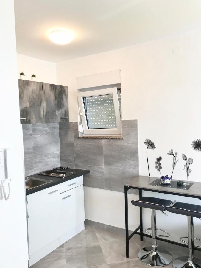 Studio Apartman Bruna-Liznjan, Medulin Extérieur photo